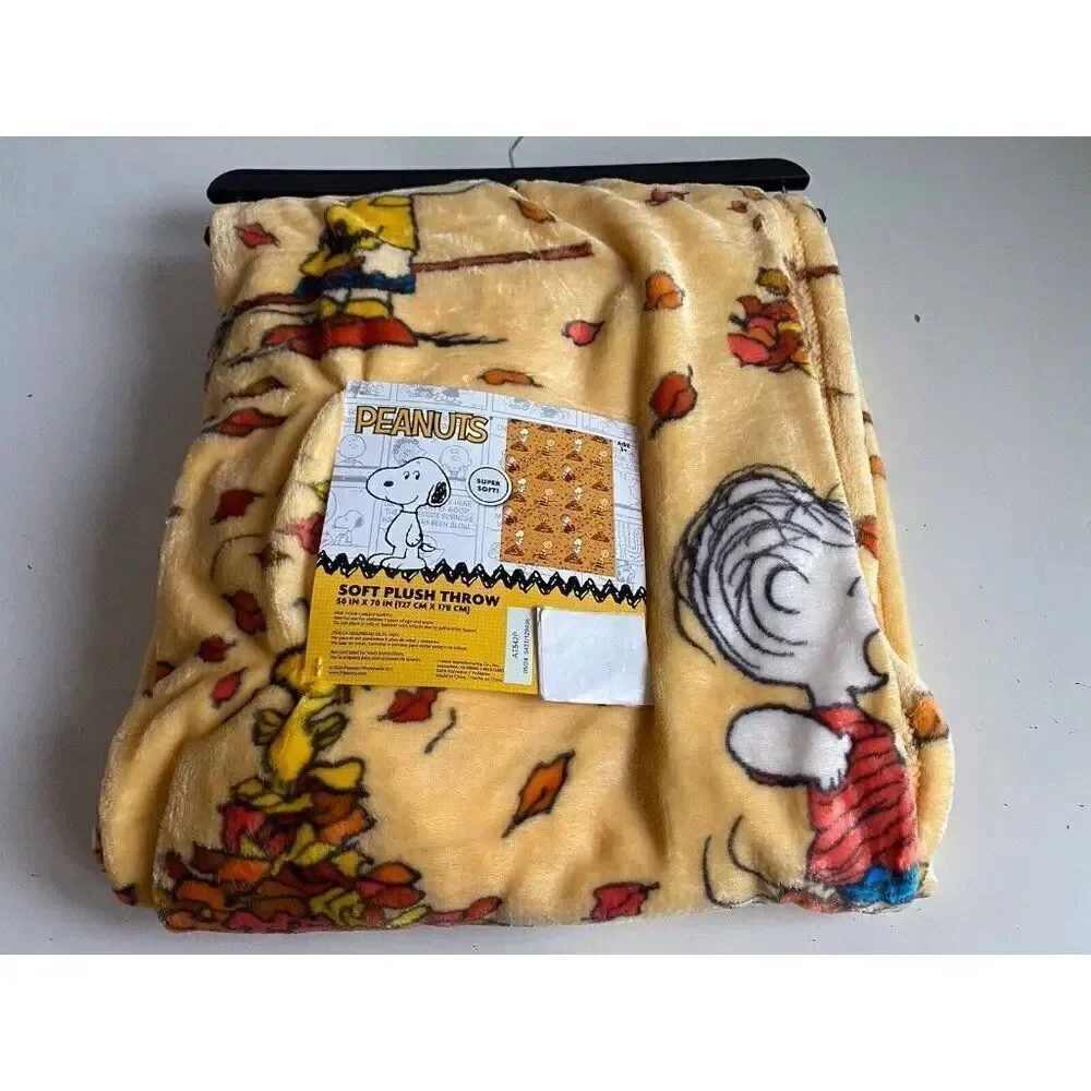PEANUTS SNOOPY Charlie Brown Soft THROW‎ Blanket 50”x70” Autumn Fall Leaves NEW